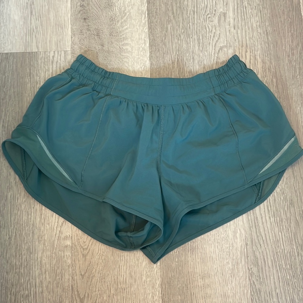 2.5” Hottie Hot Lululemon Shorts